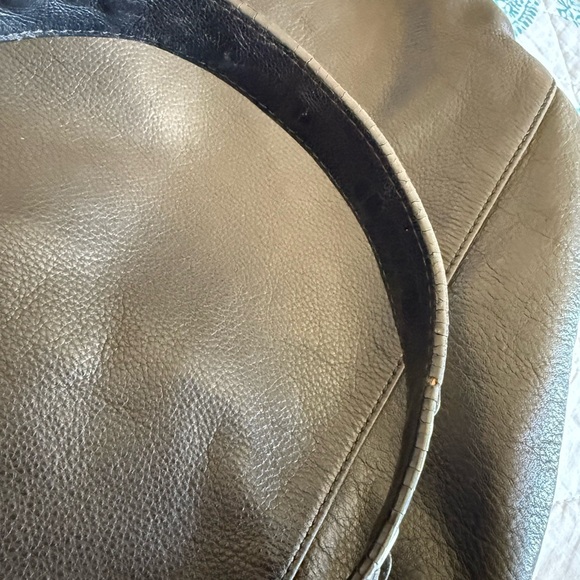 Kenneth Cole Shoulder Bag - Picture 6 of 9